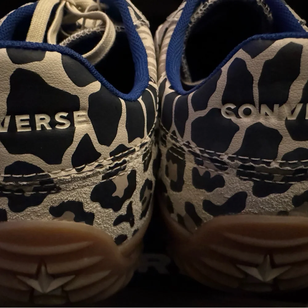 Converse Unisex Run Star Trainer Animals Print - Picture 5 of 11
